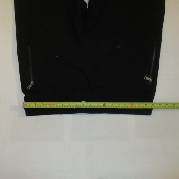 Guess sweatshirt black shorts men 3 zipped up pockets - Picture 9 of 9
